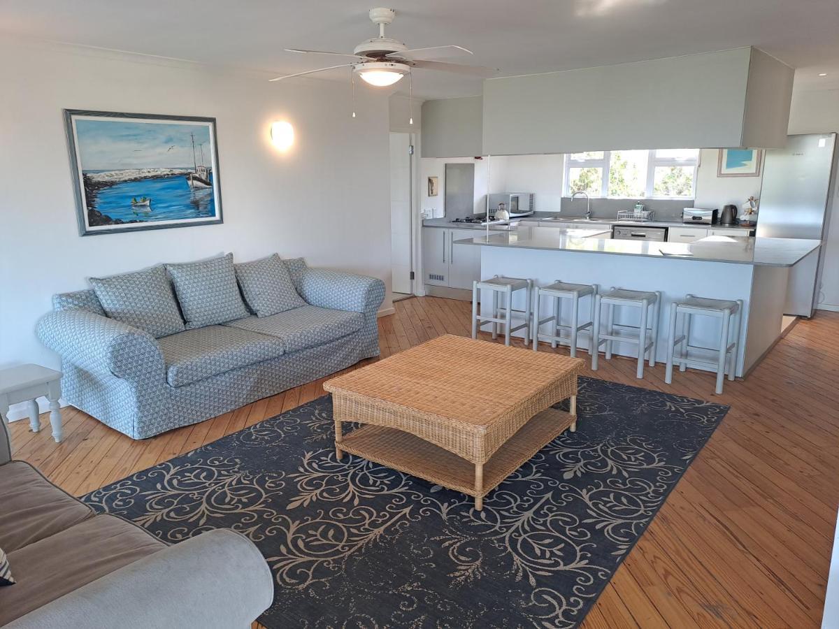 סקרבורו Atlantic Dream Beachfront Villa מראה חיצוני תמונה