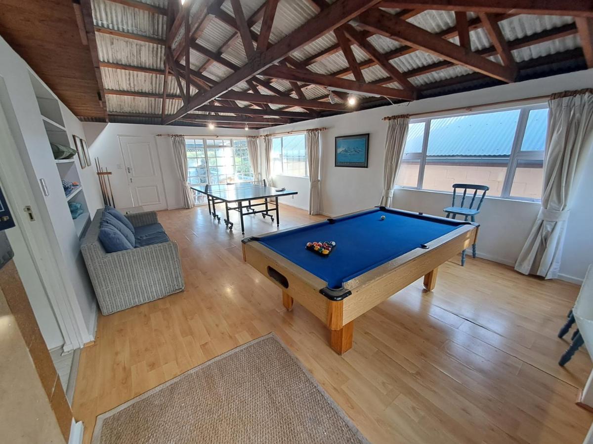 סקרבורו Atlantic Dream Beachfront Villa מראה חיצוני תמונה